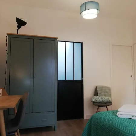 Les Obiones Apartment